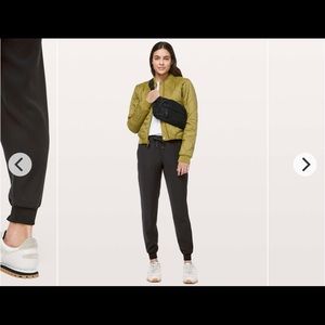 Lululemon On The Fly Jogger black *woven size 6